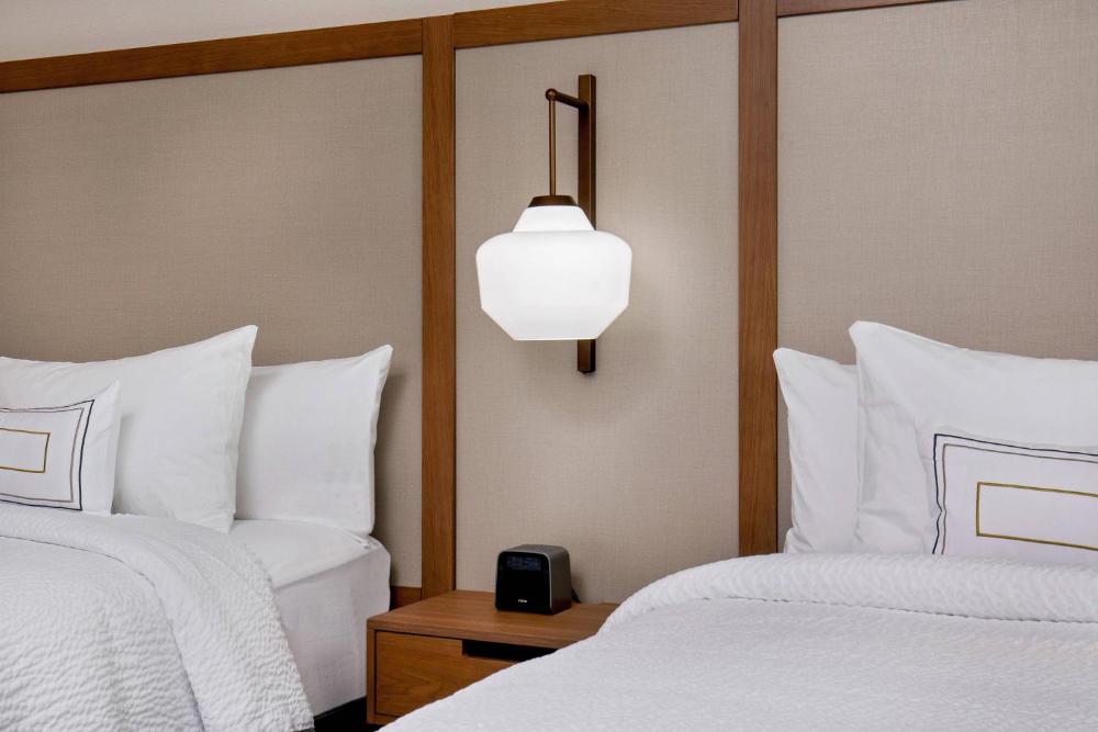 Double Queen Room interior